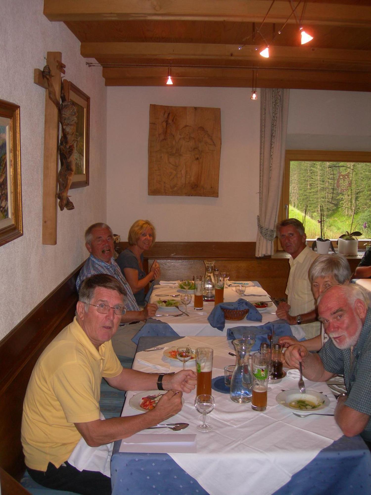 פרדוי Berggasthof Stern מראה חיצוני תמונה